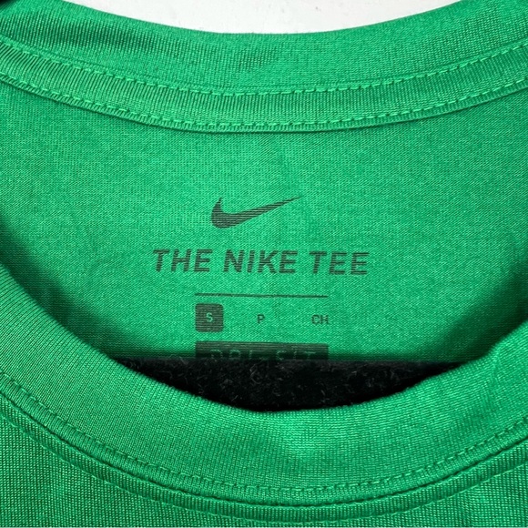 NWT The Nike Tee Dri-Fit Green Crewneck T-Shirt Men's Small Athletic - Picture 2 of 4